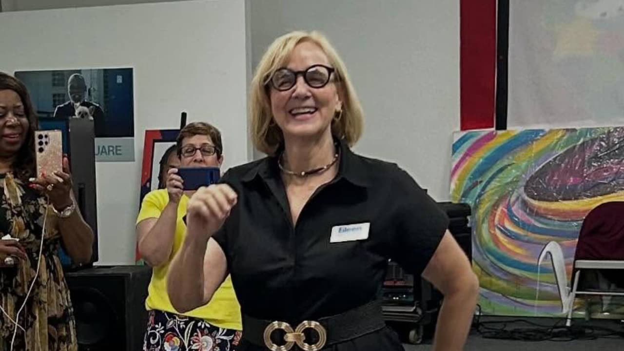 La demócrata Eileen Higgins gana la alcaldía de Miami: será la primera mujer en ocupar el cargo