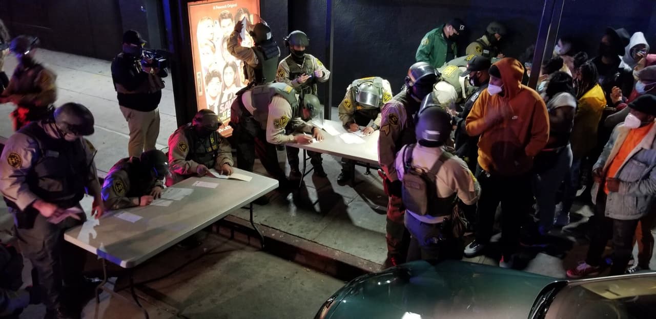 Aún así, las fiestas continúan durante el peor momento de salud pública que ha vivido California en su historia moderna debido a la pandemia por el coronavirus.