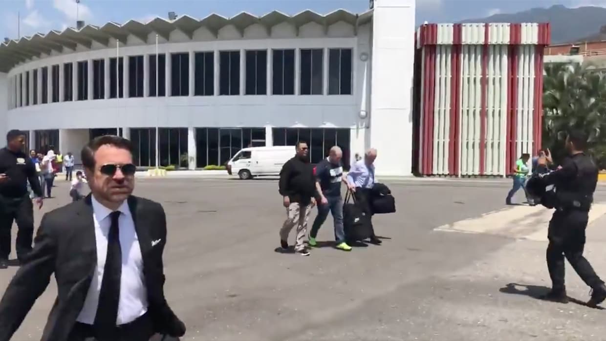 Su liberación se produce después de largas negociaciones impulsadas por la familia de Holt y funcionarios de EEUU.
<br>