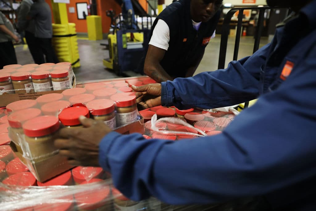 Nueva York abre un centro de servicio para afectados por los huracanes María, Irma y Harvey