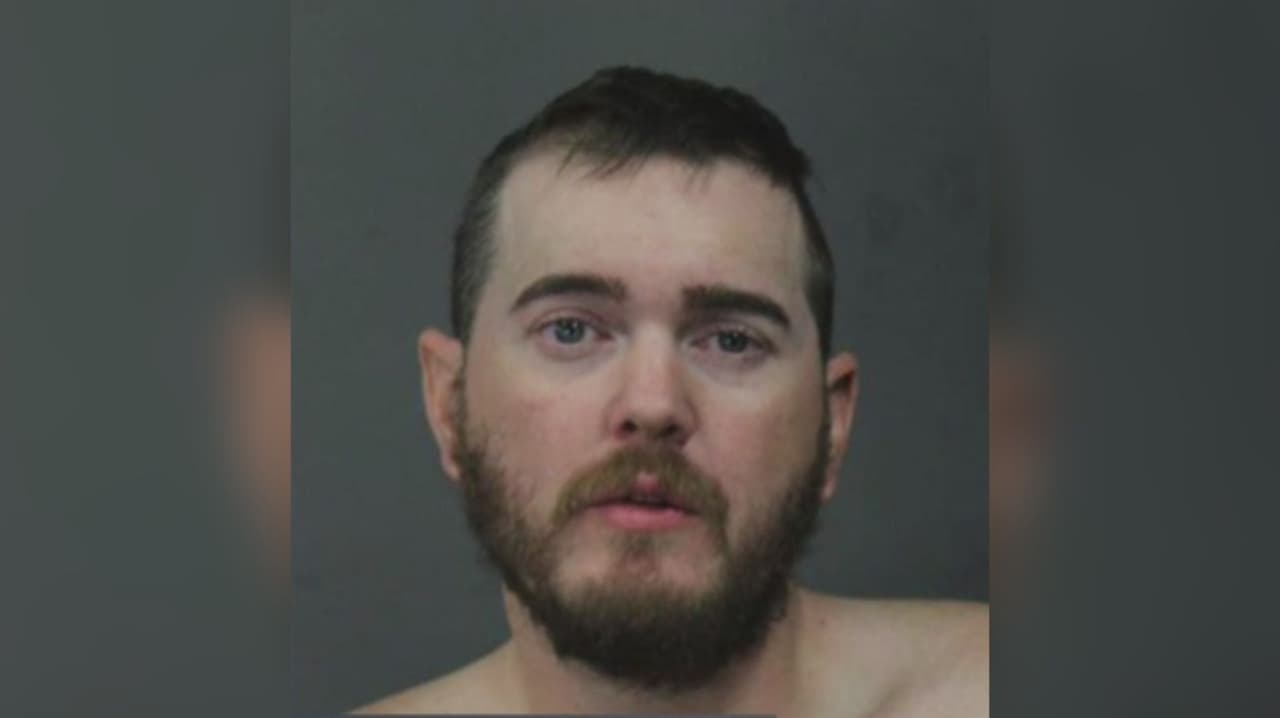 Acusan a texano de crear material sexual infantil mediante herramientas de IA