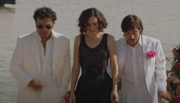 Ninguno había dicho nada hasta que la actriz confirmó su relación con Christopher Uckermann.