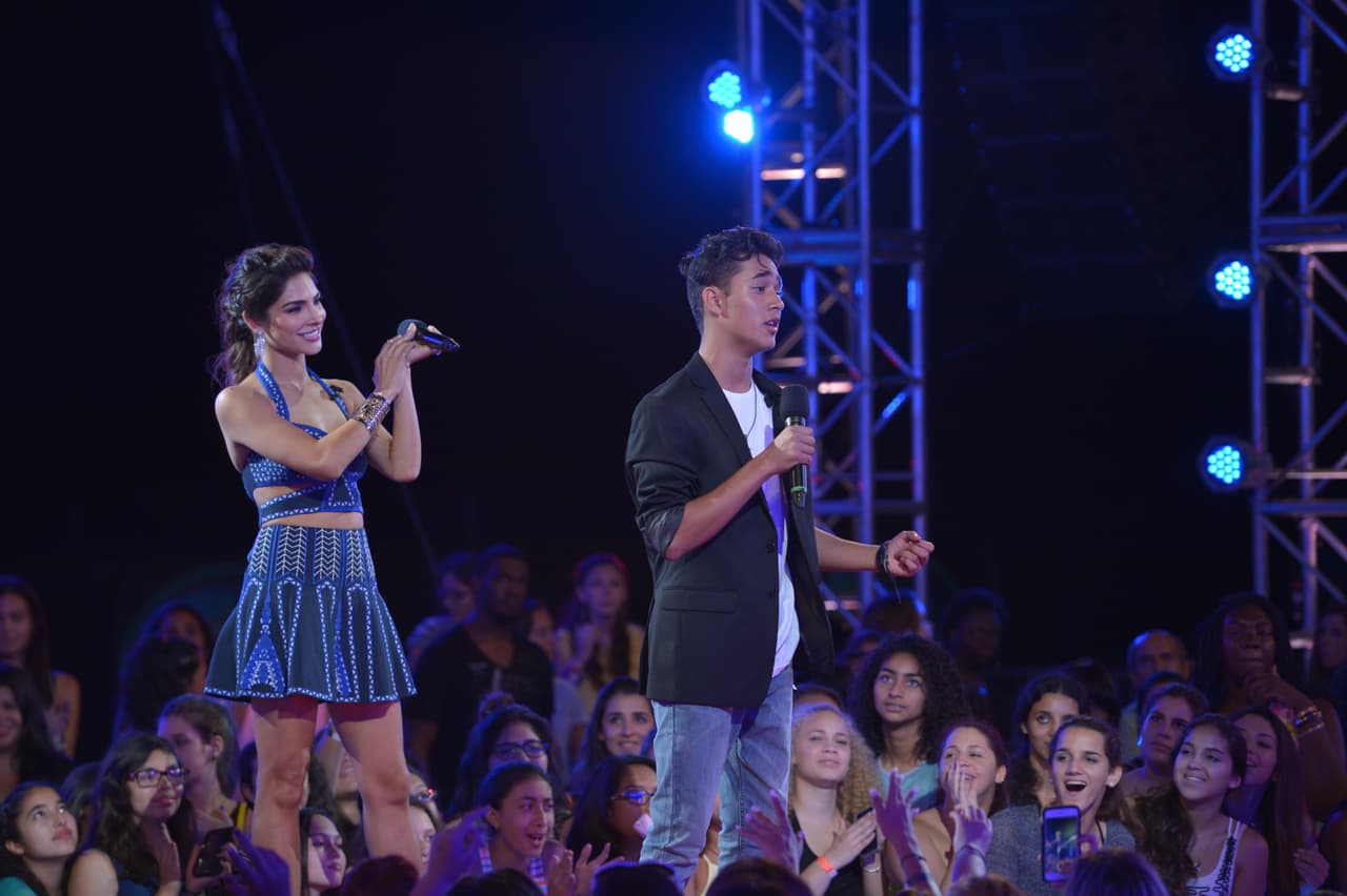 Para este chico de origen mexicano su familia lo es todo, por eso en las audiciones no dudó en elegir una canción que le enseñó su abuelito antes de morir. Los jueces le pidieron cantar un tema más moderno y fue así como Joel logró demostrar su talento.