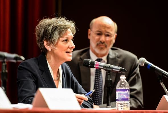 Allyson Schwartz es la congresista que representa a PA en Washington D.C. Ella comenzo su carrera como trabajadora social. Imagen por Menglong Liang.