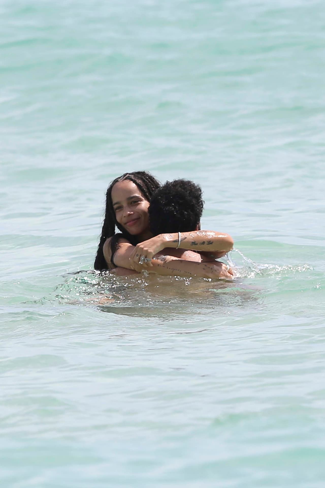 Zoe no paró de darle de besitos.