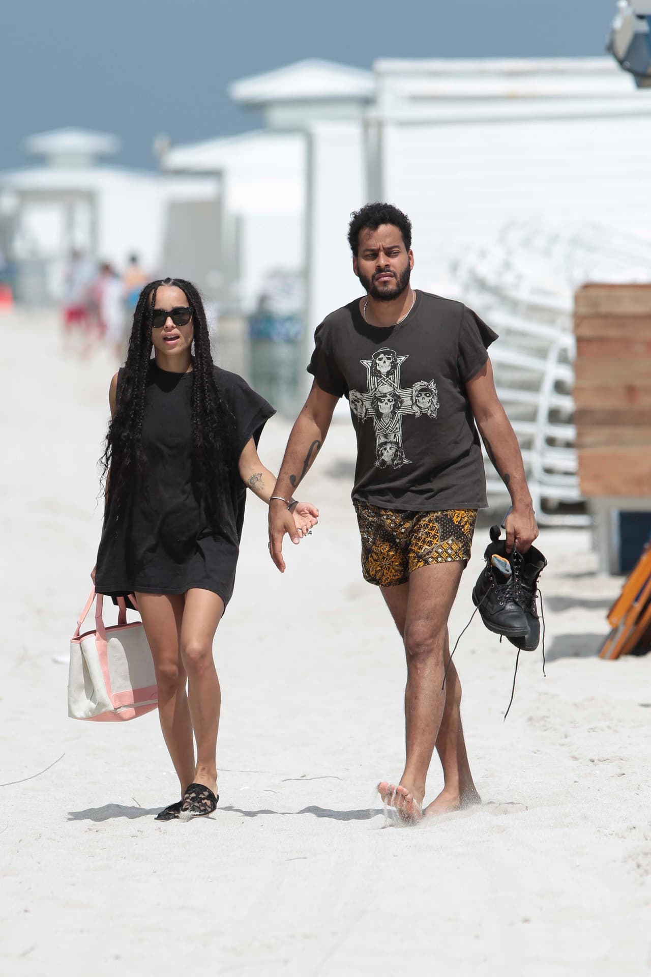 Después se cubrieron y regresaron al hotel.