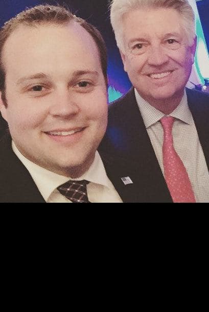 Jim Bob dijo: "Hablamos con nuestras hijas y les recordamos sobre lo que es correcto e incorrecto a la hora de tocarse, y que si alguien las tocaba de manera incómoda, deberían decirnos inmediatamente".