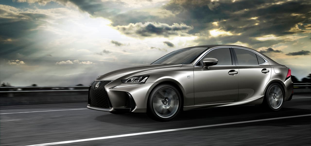 Pekín 2016: El Lexus IS 2017 retoca su diseño y su equipamiento