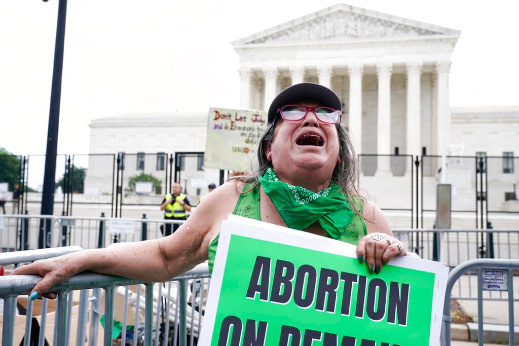 Reacciones en California ante decisión de la Corte Suprema que elimina el derecho al aborto 