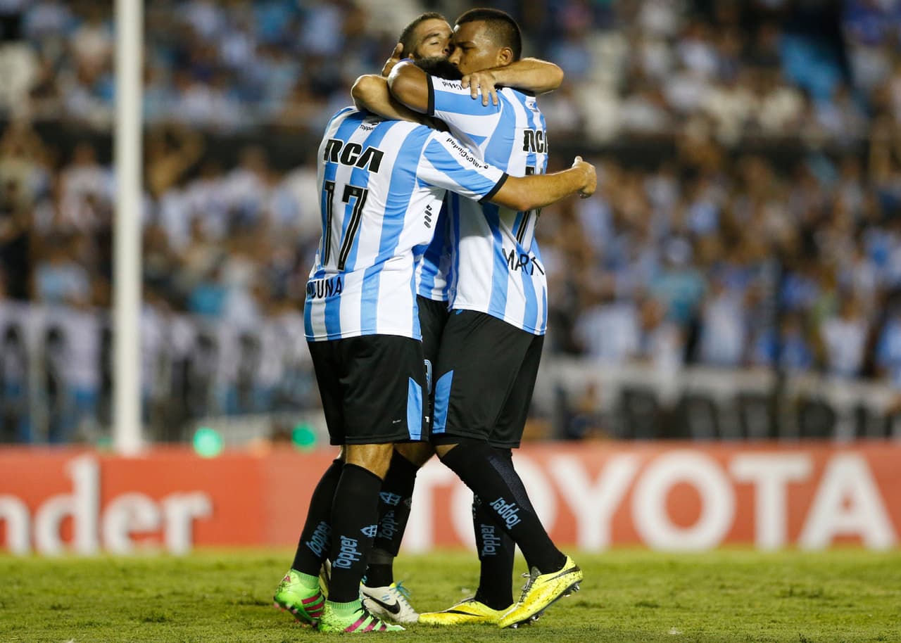 Racing golea sin problemas al Bolívar en la Copa Libertadores