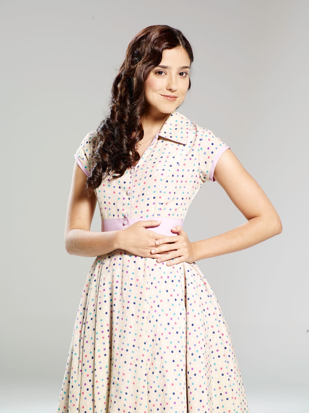 Una de las mejores amigas de Helenita. Tienen la misma edad y desde niñas son inseparables, casi como hermanas.