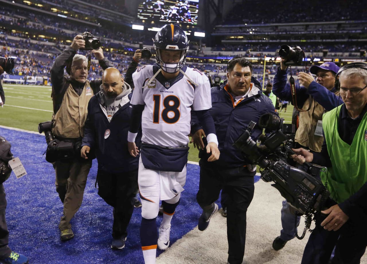 Los Indianapolis Colts vencieron 27 - 24 a los Denver Broncos para quitarles el invicto, Peyton Manning no pudo romper el récord de yardas por pase.