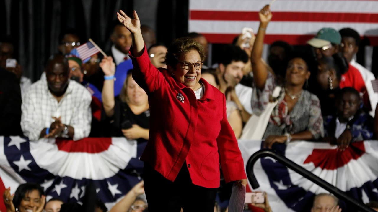 Donna Shalala triunfa en Miami y es la primera demócrata en ganar en el distrito 27