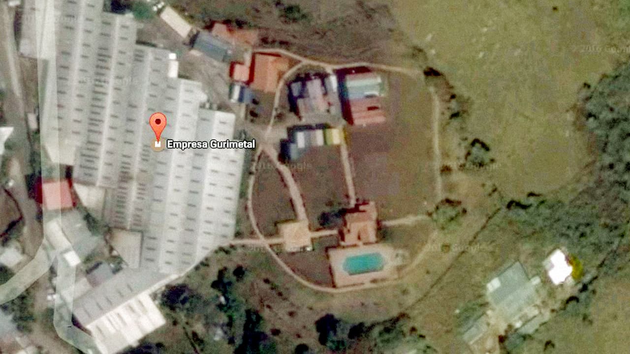 Toma aérea de Gurimetal, la empresa con helipuerto.