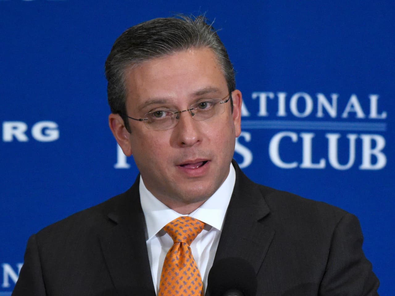 Exgobernador de Puerto Rico impulsa legislación para evitar gastar fondos públicos en algunas primarias presidenciales