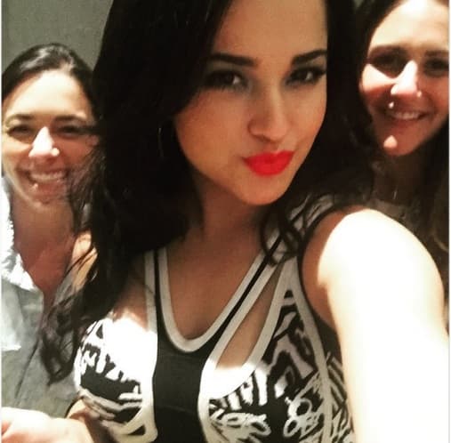 Pero te sorprenderías de los cuidados tan sencillos que tiene para tener un cabello saludable.