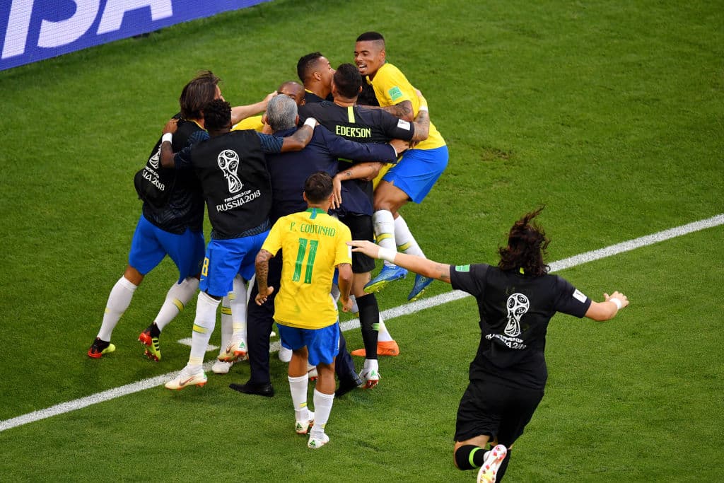 Brasil se impuso 2-0 contra México en los octavos de final del Mundial de Rusia 2018 y envió un mensaje de su favoritismo para ir a pelear por el título, a costa del adiós del 'Tri'.