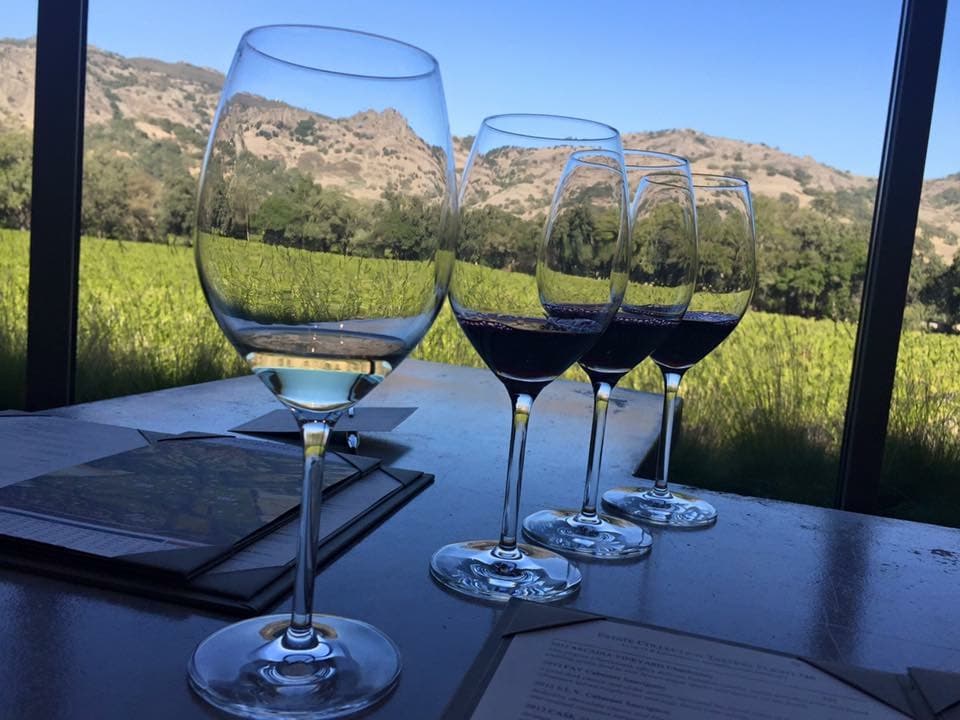 Cata de vinos @ Staggs Leap Cellars. "Quien sabe degustar no bebe jamás el vino, sino que degusta secretos" -Salvador Dalí