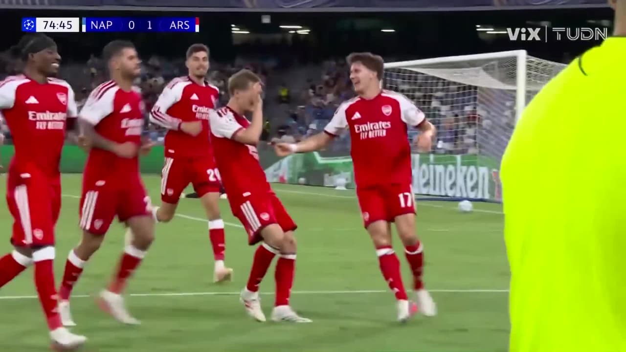 ¡Gol de Arsenal! Martin Odegaard marca golazo desde fuera del área