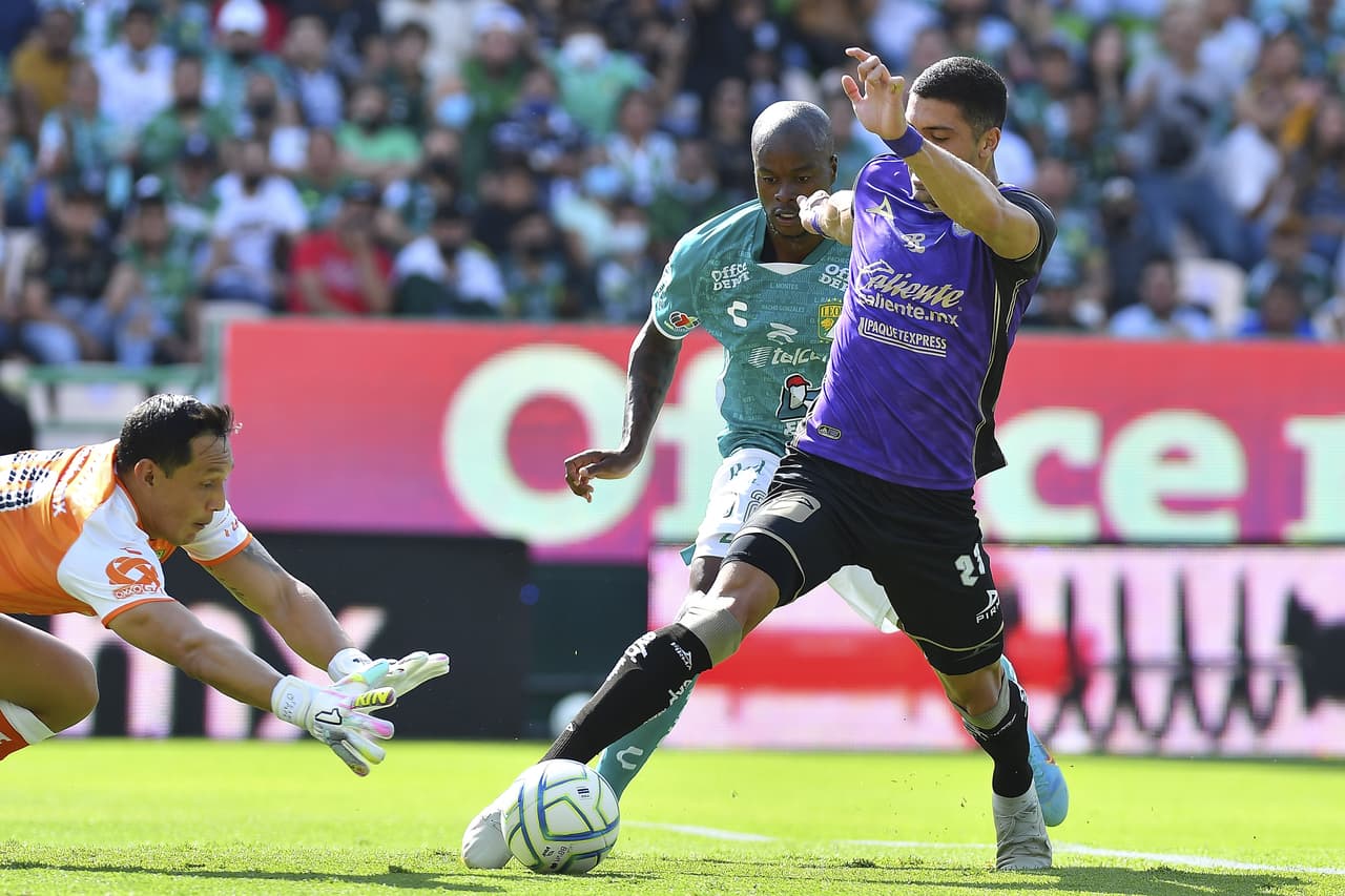 León lleva 8 goles en contra en tan solo dos partidos, mientras que Mazatlán sumó su segunda victoria consecutiva para llegar a 9 puntos y ocupar la novena posición de la tabla.