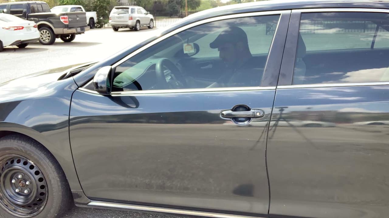 También el VIN number está impreso en los documentos de compraventa del automóvil o en la factura.