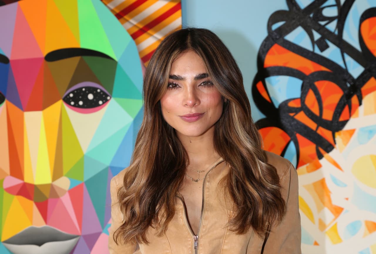 Alejandra Espinoza dio la noticia en 2021 que comenzaría su carrera como actriz en el proyecto de 
<a href="https://www.univision.com/famosos/alejandra-espinoza-besos-corazon-guerrero-gonzalo-garcia-vivanco">'Corazón Guerrero'</a>.