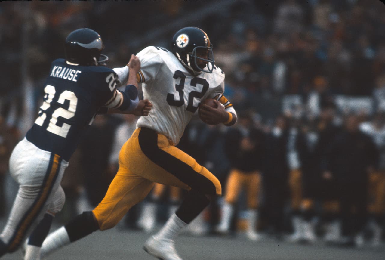 Fue triunfo para los Acereros con una gran presentación de Franco Harris con marcador 16-6.