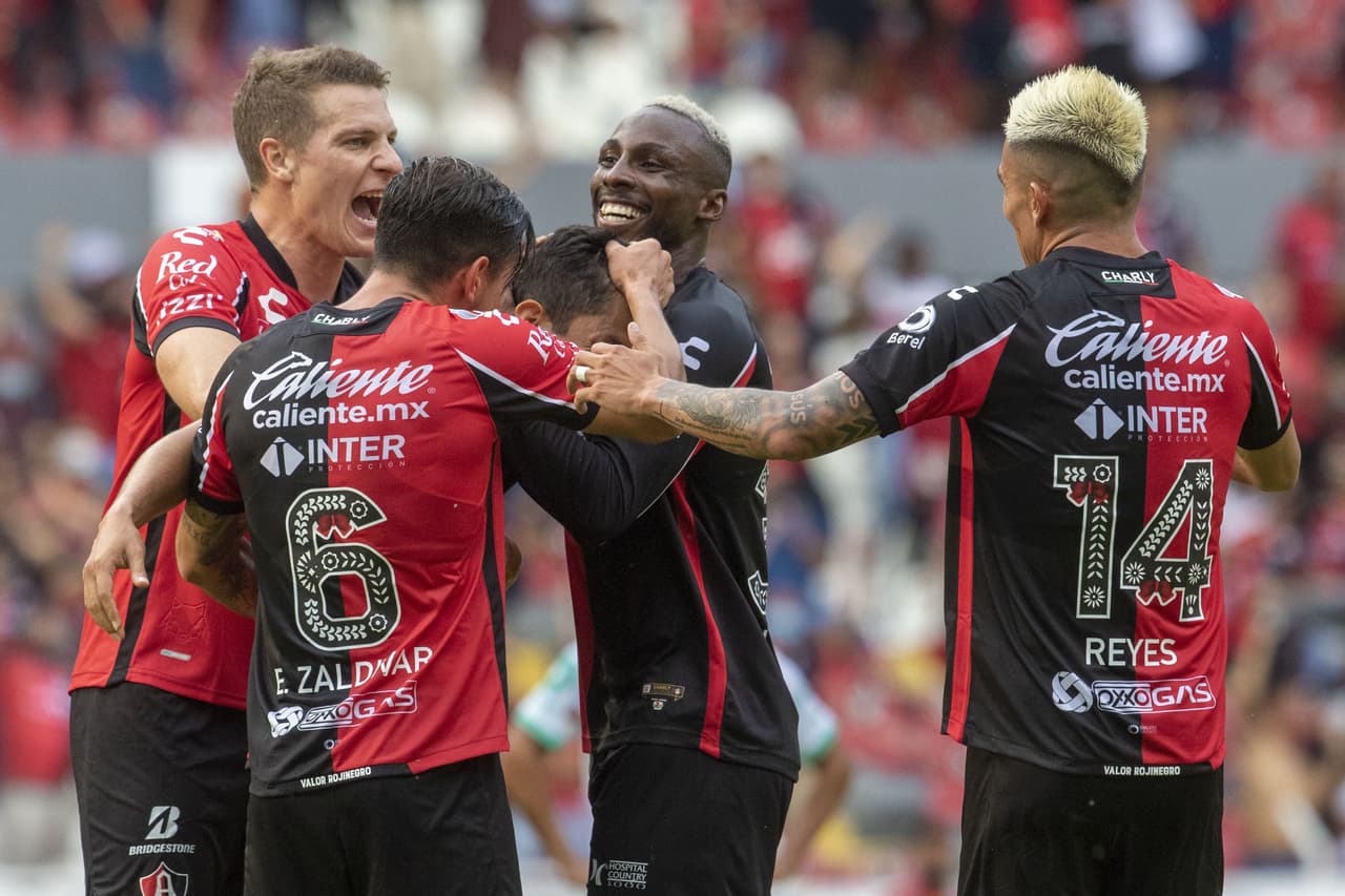 Diego Barbosa celebró su cumpleaños 25 con un gol.