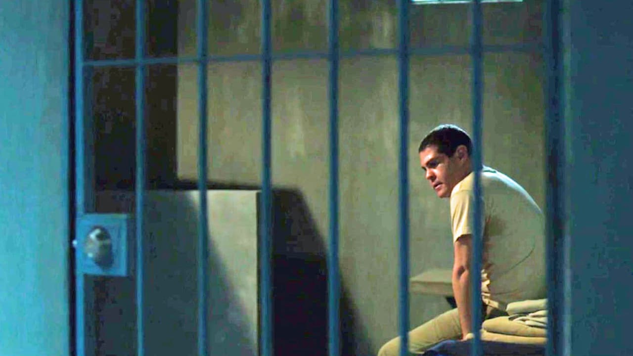 'El Chapo's' cell in Puente Grande was not as cold as the one in Almoloya prison. Three cells away was his partner, Heriberto 'El Güero' Palma, who welcomed him immediately and made him feel among allies, in a more flexible atmosphere and with less restrictions.