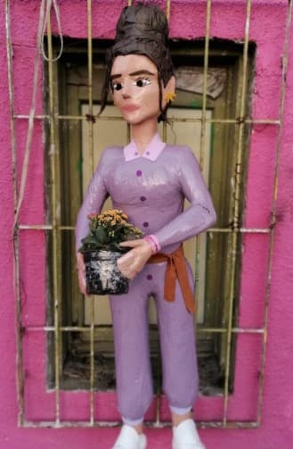 <b>Mar.ia </b>es una “humana virtual mexicana” que ha ganado popularidad en Instagram por compartir contenido como si fuera una ‘influencer’, pero no es una persona. La Piñatería Ramírez creó una figura de Mar.ia para celebrar su cumpleaños.