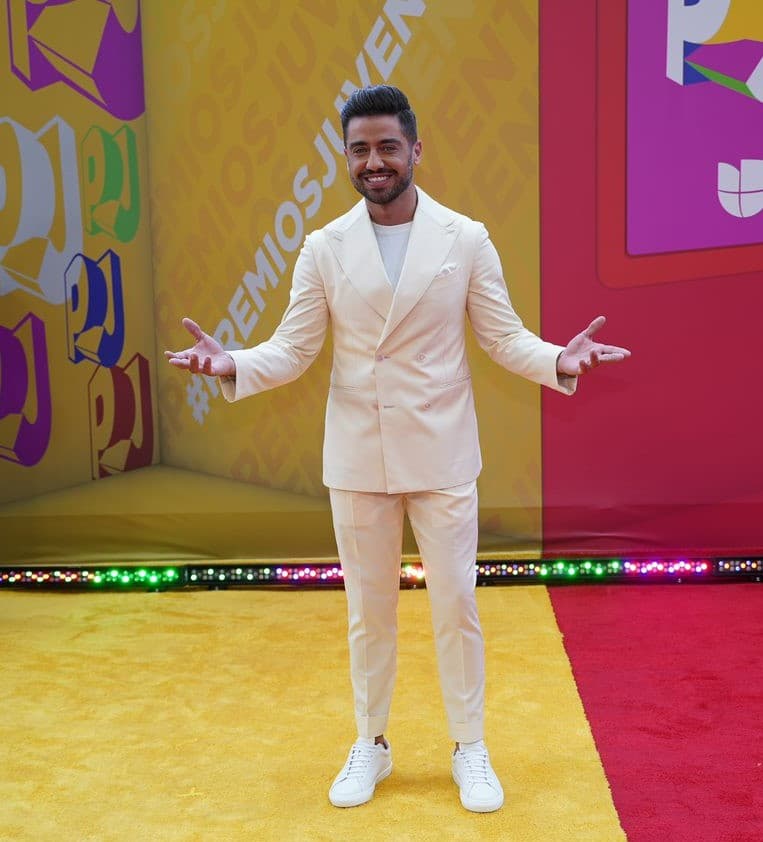 El periodista Borja Voces también eligió un atuendo muy relajado.