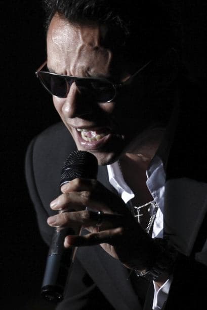 En una reseña de 'The New York Times' para su disco '3.0', el diario lo califica como un hombre muy apasionado.