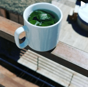 La solución que los peruanos acostumbran para este mal es un té de hojas de coca. "¿Quién se va a tomar su té de coca? Porque ayer se lo estaba cargando el payaso", bromeó Raúl resaltando que él vive en Ciudad de México a unos 2,250 metros sobre el nivel del mar. 
<br>