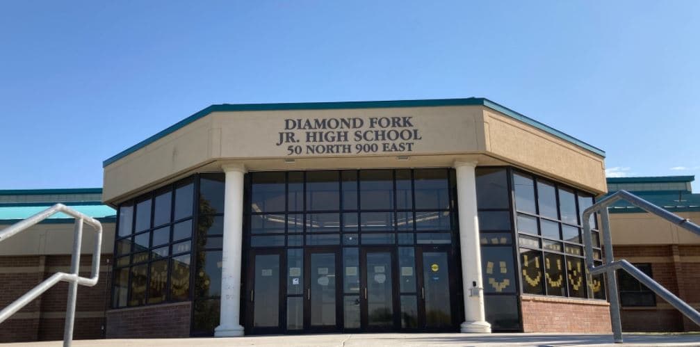 "Mamá, sácame de aquí": Denuncian caso de bullying en secundaria de Spanish Fork