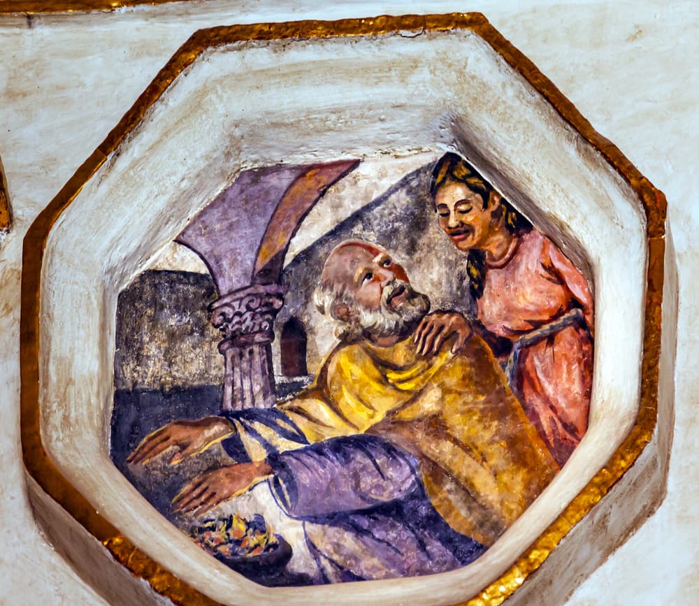 Aunque no es oficial el origen exacto de cuándo comenzó a celebrarse el 14 de febrero como el Día de San Valentín, se le reconoce desde hace siglos como un día para el amor, romance y devoción. Y también tiene algo que ver que durante la Edad Media se creía que por estas fechas es cuando las aves comienzan su ritual de apareamiento.