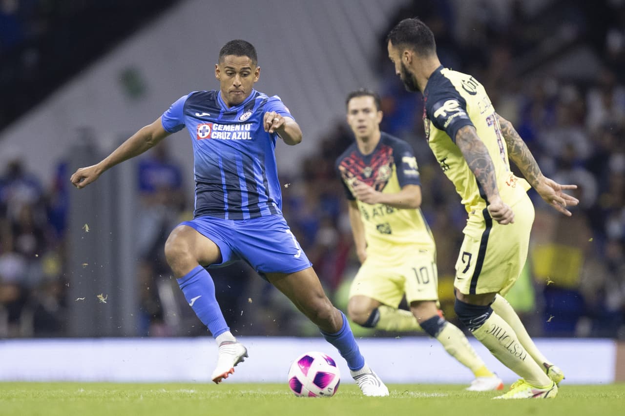 Cruz Azul y América vivieron un partido parejo en la cancha del Estadio Azteca donde las emociones no se hicieron esperar.