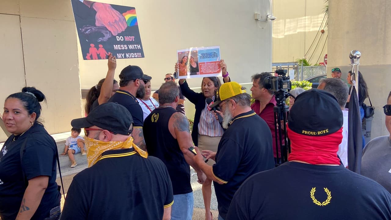 Polémica en junta escolar de Miami-Dade por propuesta que busca declarar a octubre el mes de la historia LGBTQ