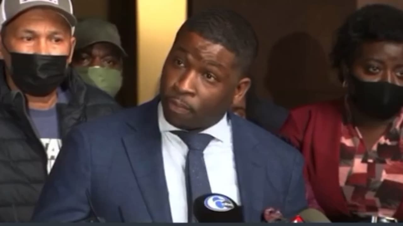 Walter Wallace Jr. fue ejecutado por la policía de Filadelfia mientras sufría una "evidente crisis de salud mental", dice el abogado de la familia 