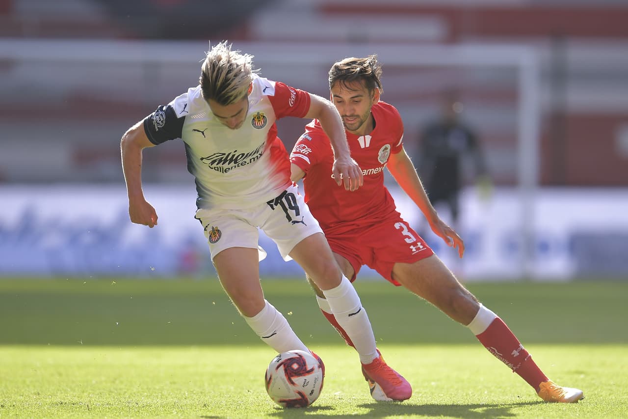 Con gol de Diego Hernández al minuto 60, el toluca consigue los tres puntos que los pone como líderes del torneo a la espera del resultado de Cruz Azul.