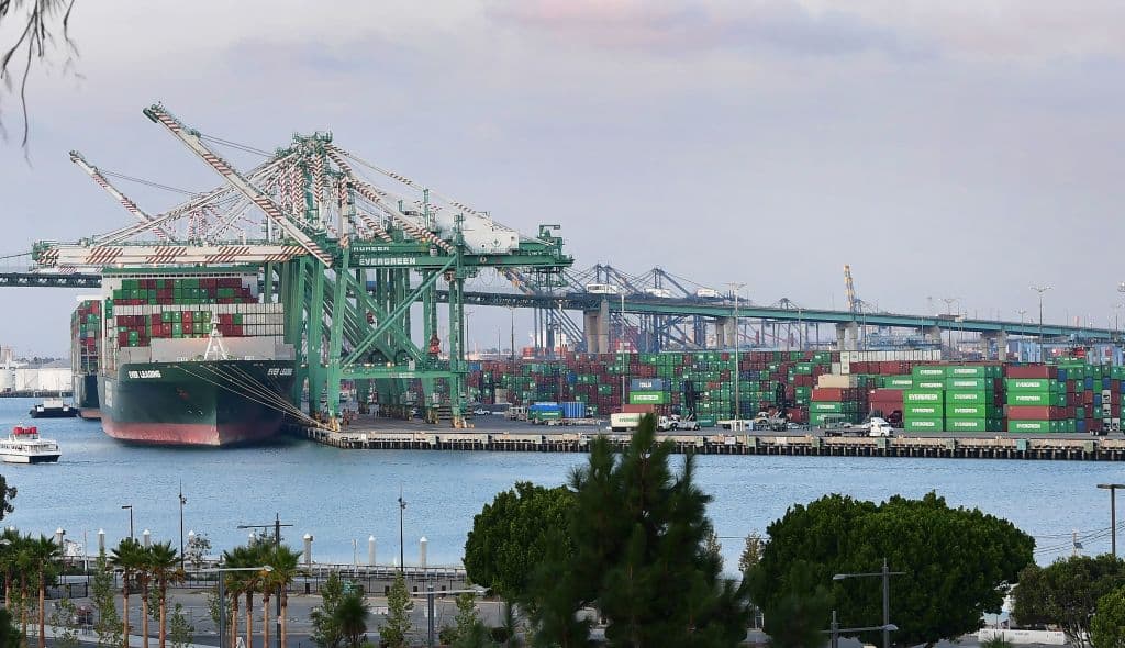 Un número récord de barcos de carga y de contenedores pusieron en crisis a los puertos de Los Ángeles y Long Beach. Este problema fue solo una manifestación de una crisis de la cadena de suministro que ha afectado a todo el planeta durante la crisis por el coronavirus.