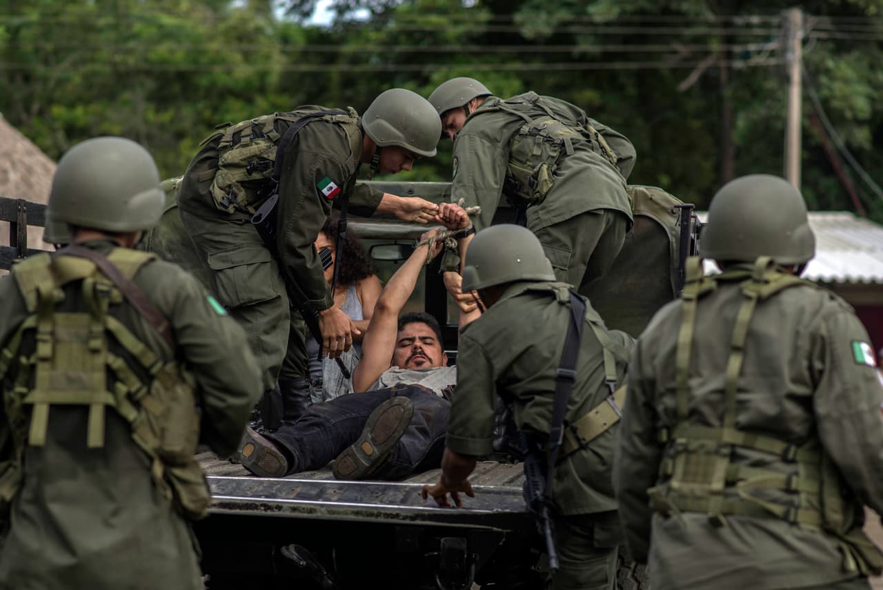 Ambos viajaron separados de 'El Chapo' durante todo el recorrido.