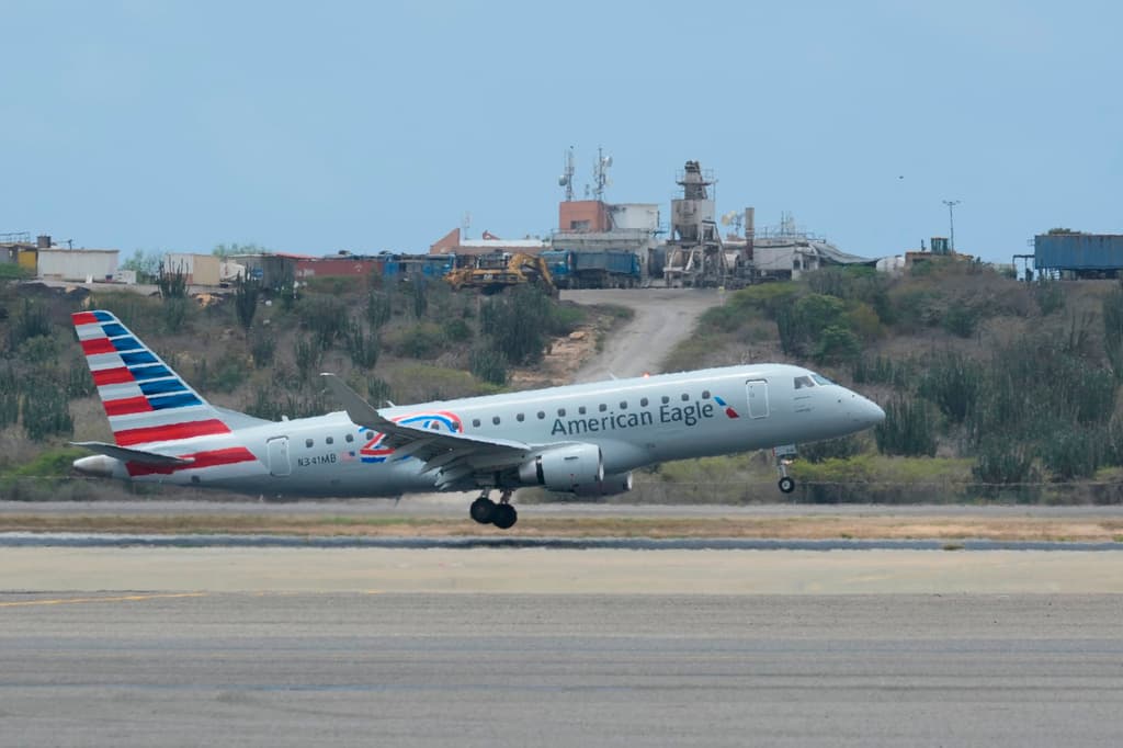 Venezuela reanudará los vuelos comerciales en su principal aeropuerto tras los terremotos