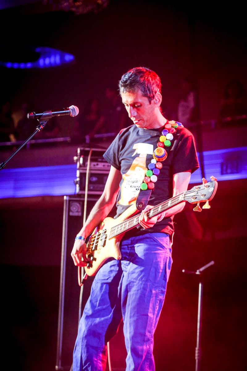 Miles de personas llegaron al Palladium de Hollywood para disfrutar de grupos como Aterciopelados, Kinky, Mala Rodríguez, Ximena Sariñana entre otros y deleitarse las mezclas alternativas en un festival lleno de cultura y nueve horas de mucha música.