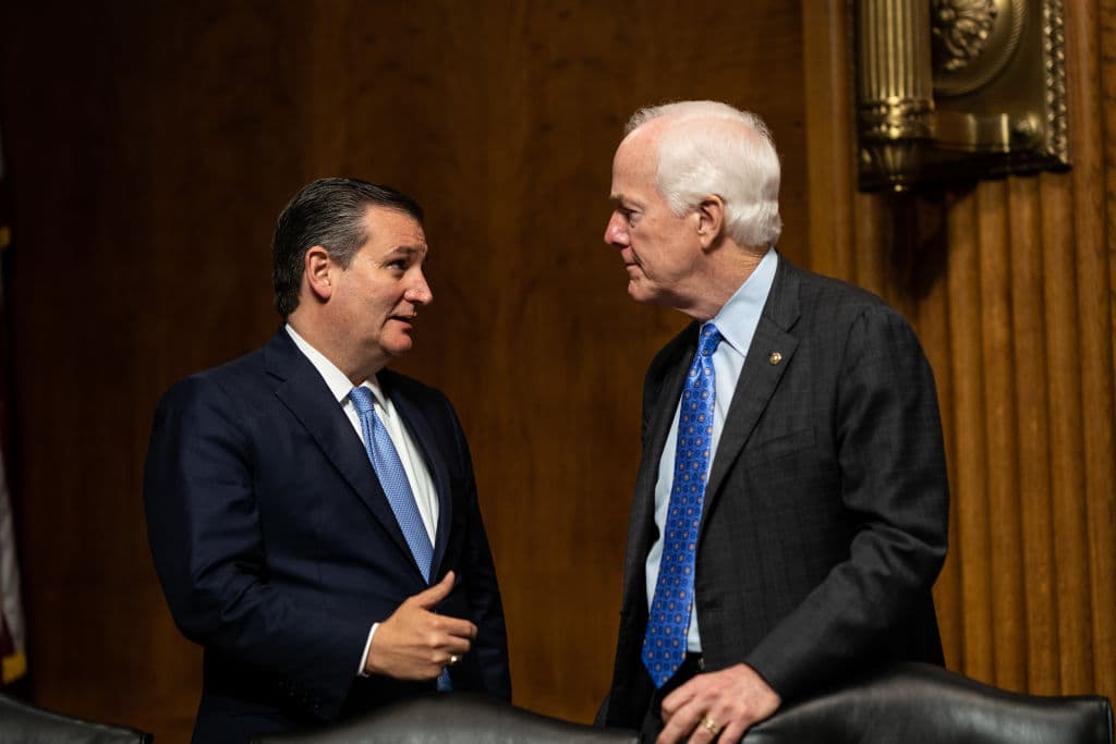 La demanda de Texas que busca invalidar votos en estados péndulo divide a John Cornyn y Ted Cruz 
