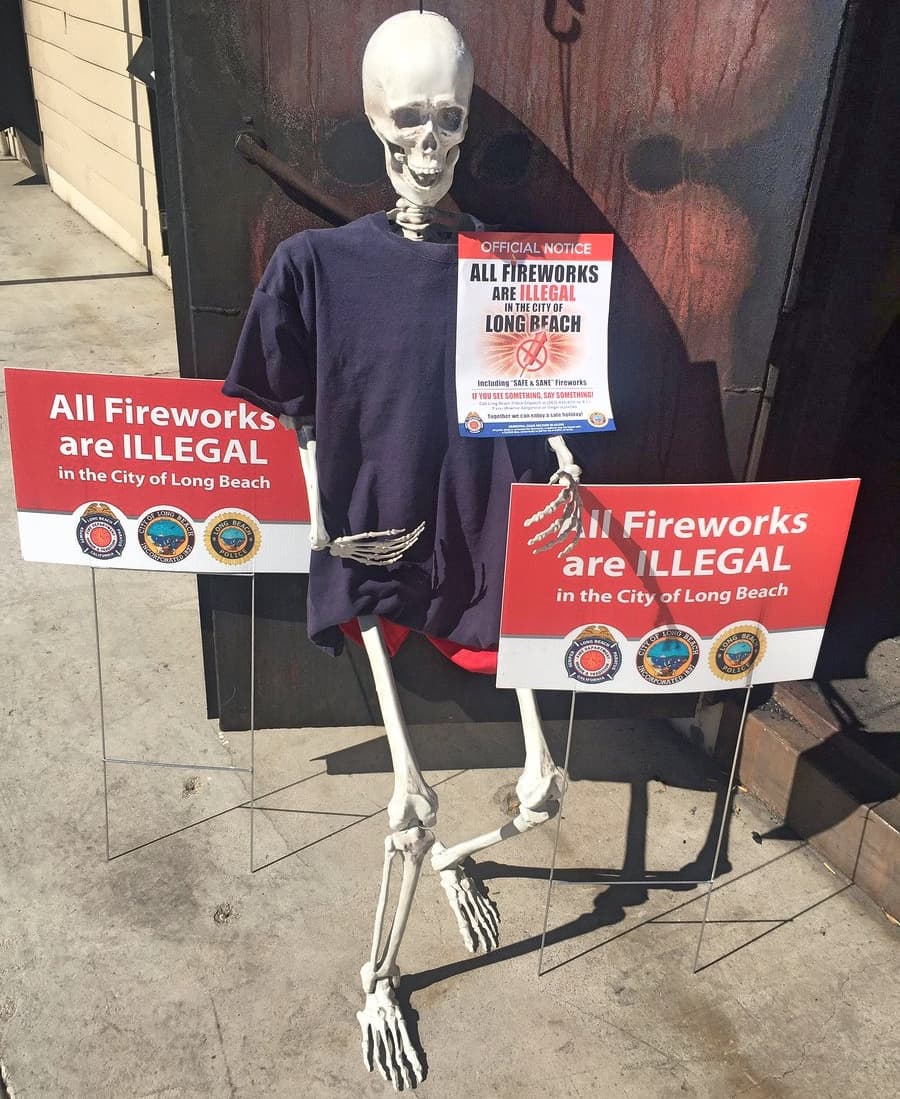 Campaña contra la venta y quema ilegal de fuegos artificiales.