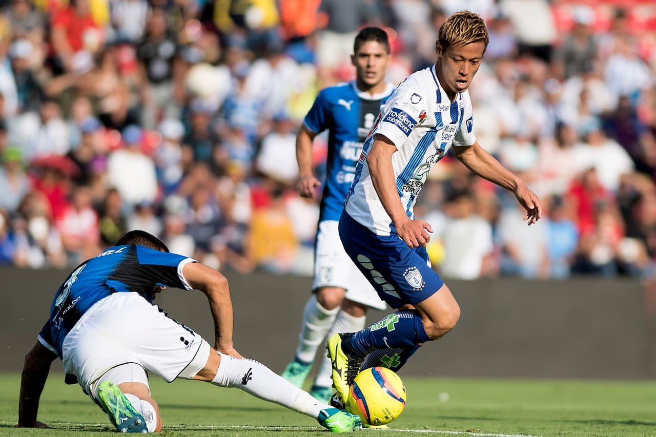 Keisuke Honda a Pachuca – el seleccionado japonés surgió del Nagoya Grampus de su país natal, pero pasó por equipos como Venlo, CSKA Moscú y AC Milan antes de llegar al Club Pachuca del futbol mexicano. Aún se mantiene activo con el Botafogo de Brasil, pero llegar a México fue si primer cambio drástico.