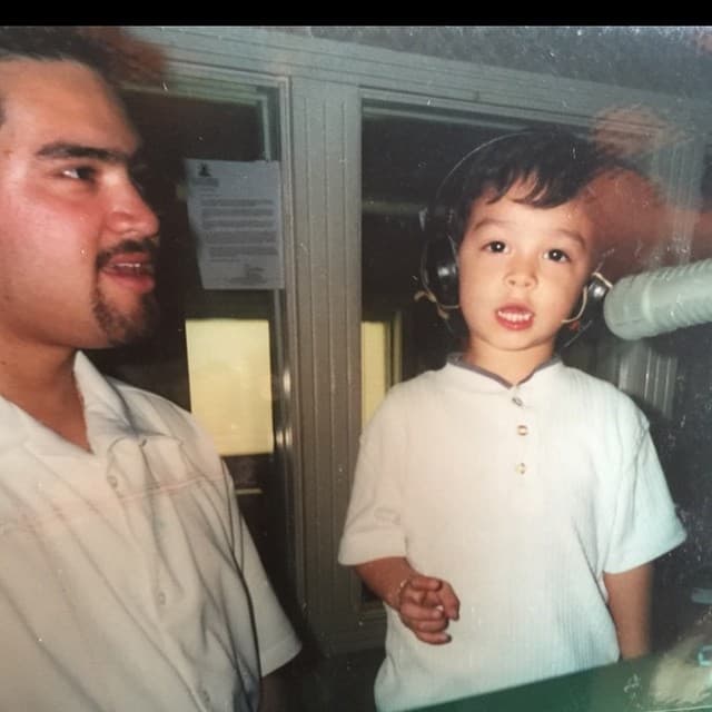 Su primero hijo ha estado en cada paso de su carrera.