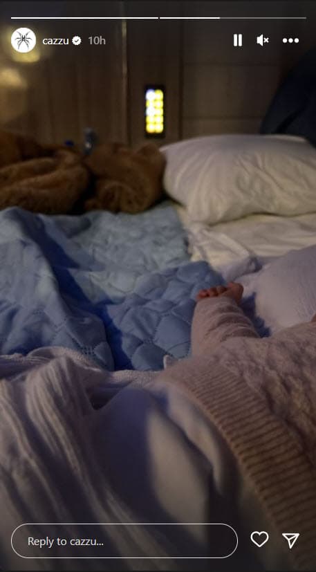 Cazzu compartió esta tierna foto de su bebita.