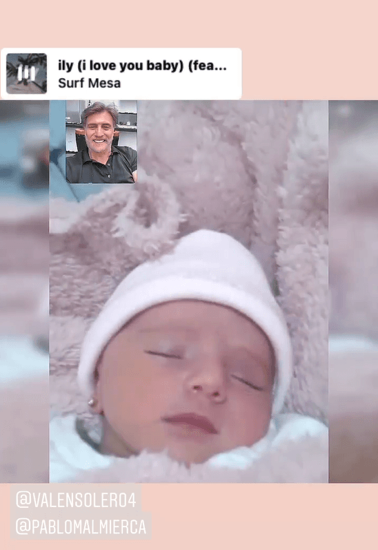 Por medio de una videollamada, Juan Soler pudo conocer a su nieta Alfonsina. El actor publicó este viernes 26 de marzo en Instagram tiernas imágenes de este momento para presentar a la bebé con sus seguidores.