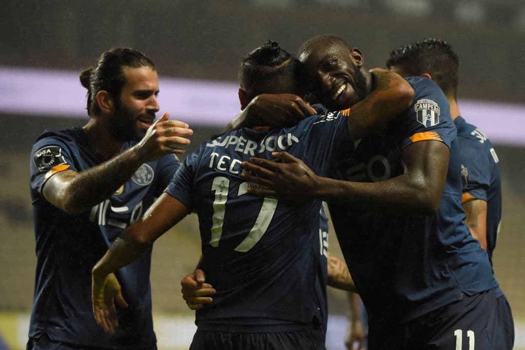 ‘Tecatito’ abrió la feria de goles a los 47’ de juego. Oliveira (59’) hizo el segundo; Marega (67’, 71’) marcó doblete y Díaz (90+2’) cerró la cuenta. El siguiente compromiso del Porto en la Primeira Liga, será ante el Marítimo, mientras que Boavista se medirá con el Moreirense.